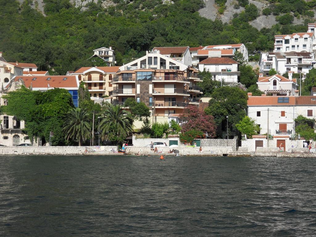 Apartments Coral Kotor Phòng bức ảnh