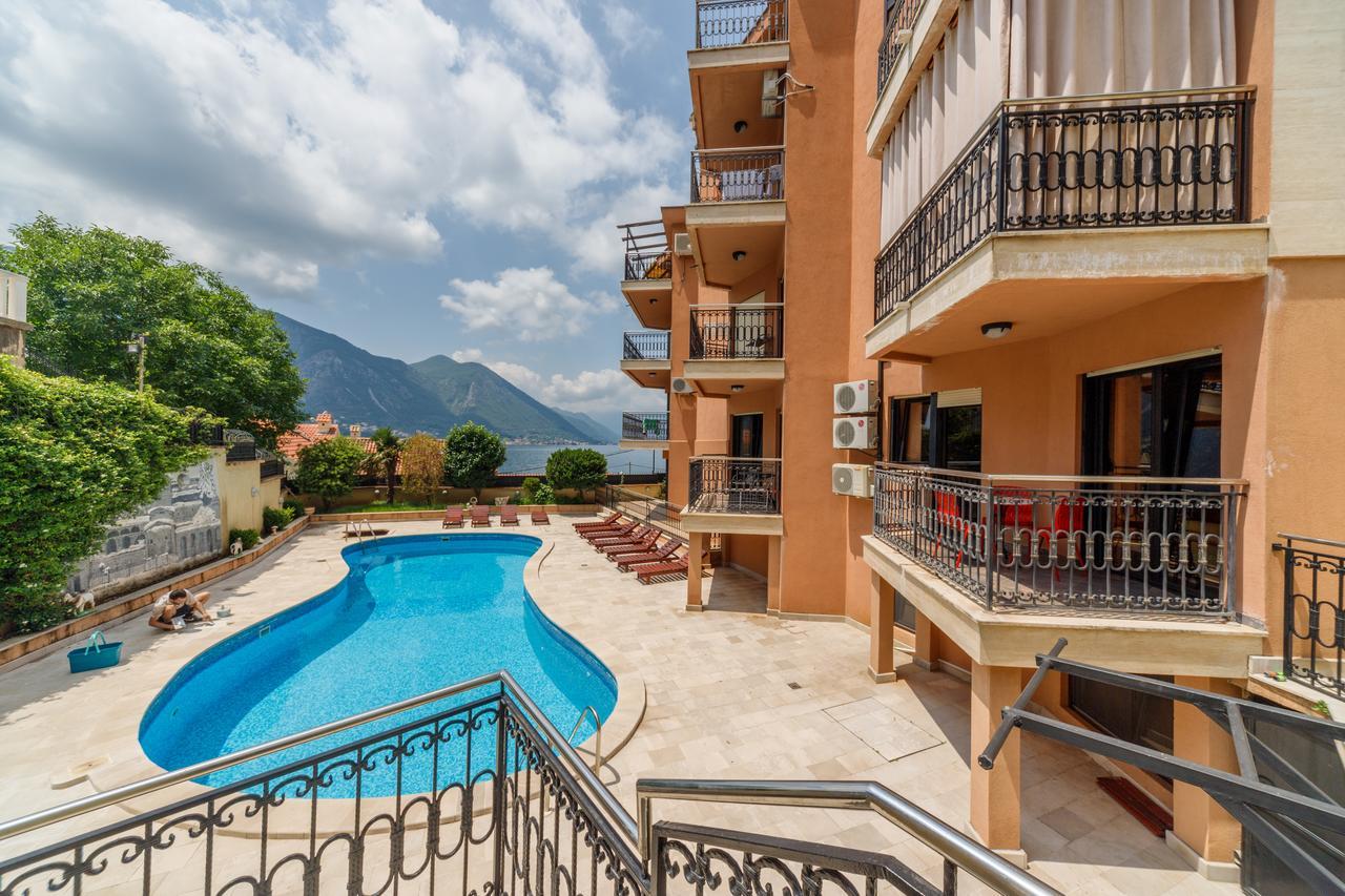 Apartments Coral Kotor Ngoại thất bức ảnh