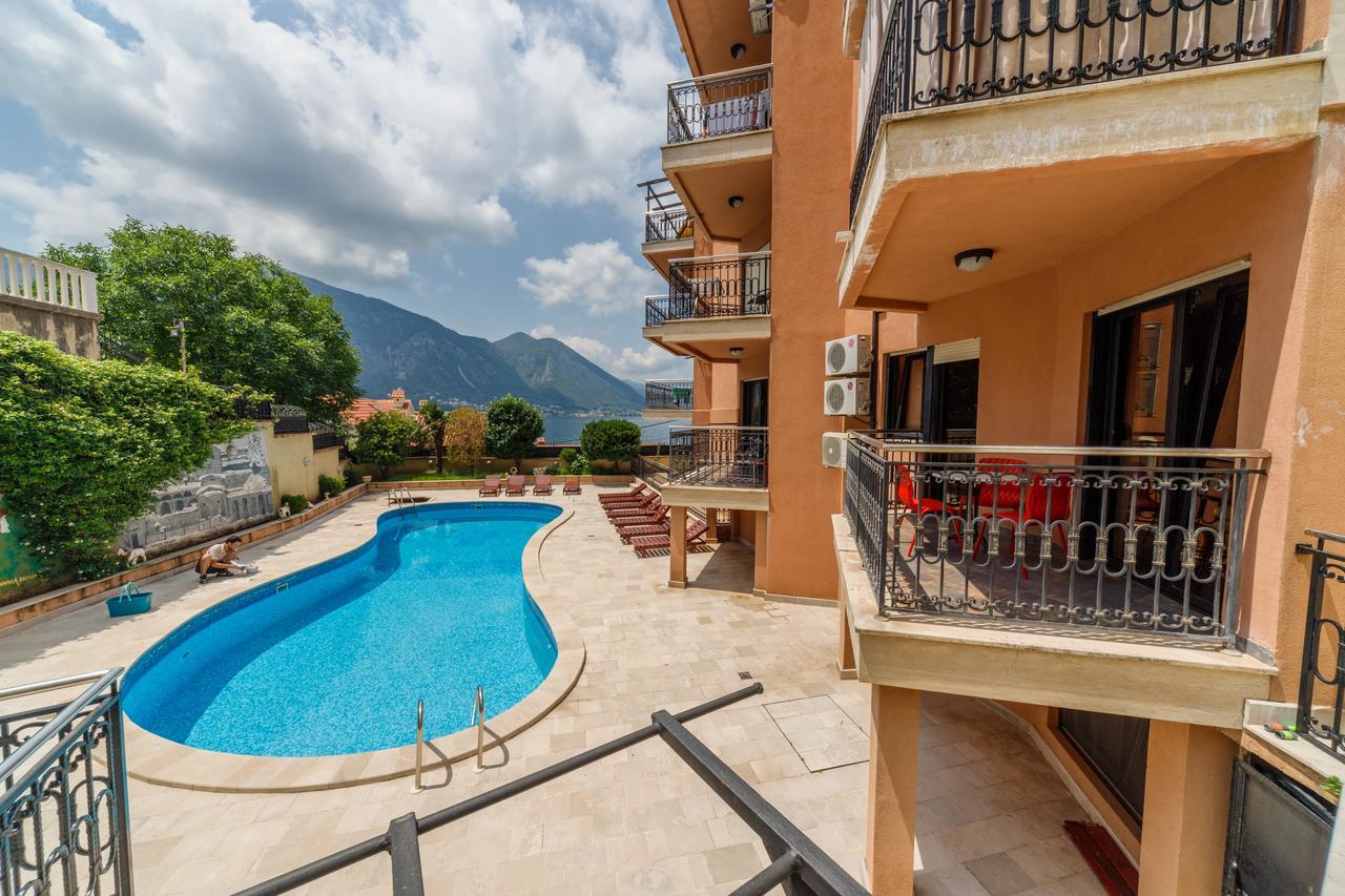 Apartments Coral Kotor Ngoại thất bức ảnh