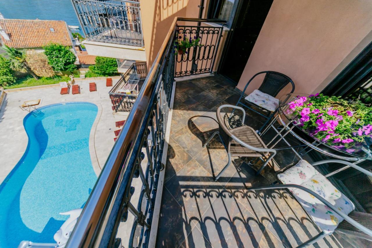 Apartments Coral Kotor Ngoại thất bức ảnh